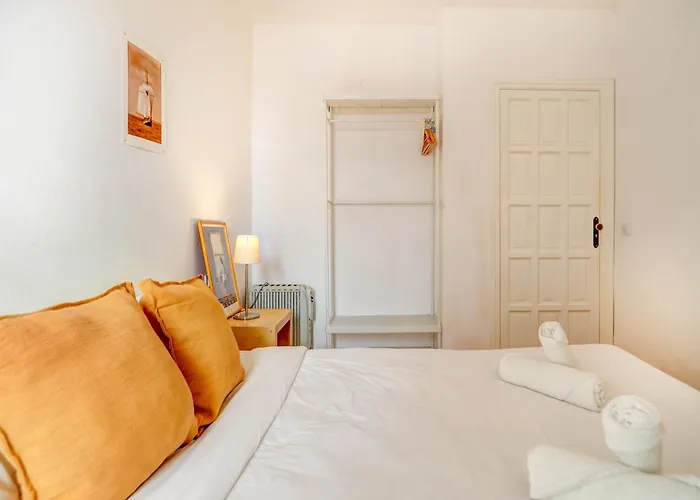 Apartment Gladiator By Hello Homes